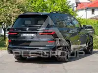 2026 BMW X7