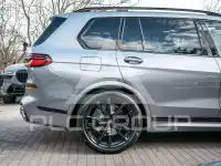 2026 BMW X7