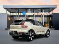 2026 Volvo EX 40