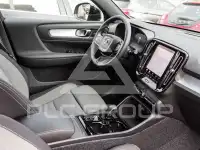 2026 Volvo XC40