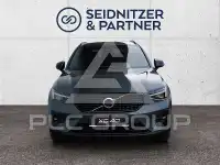2026 Volvo XC40