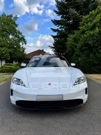 2026 Porsche Taycan