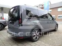 2026 Ford Tourneo