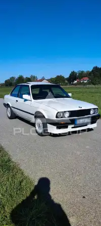 1989 BMW 330
