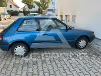 1990 Mazda 323