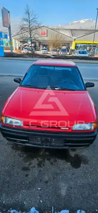 1990 Mazda 323
