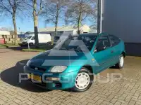1996 Mazda 323