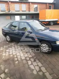 1998 Ford ESCORT