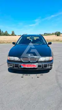 1999 BMW 523