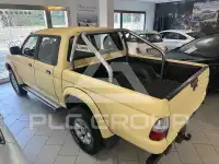2000 Mitsubishi L200