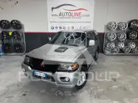 2000 Mitsubishi PAJARO