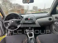 2000 Nissan ALMERA