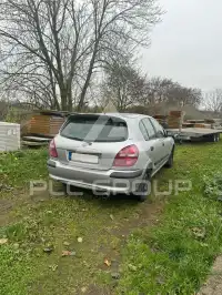2000 Nissan ALMERA