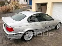 2000 BMW 218
