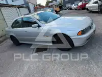 2000 BMW 523