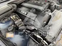 2000 BMW 523