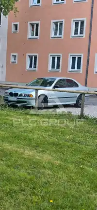 2000 BMW 523