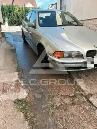 2000 BMW 523