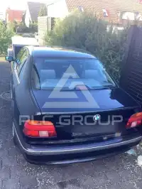 2000 BMW 523
