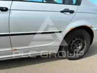 2000 BMW 330