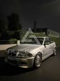 2000 BMW 330