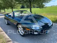 2000 Jaguar XK8