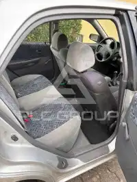 2000 Mazda 323