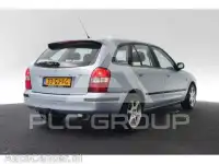 2000 Mazda 323