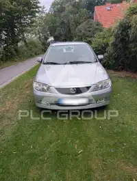 2000 Mazda 323