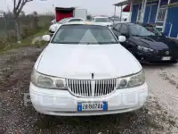 2000 Lincoln Town