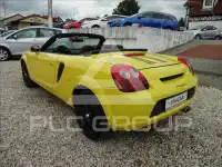 2000 Toyota MR2