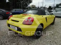 2000 Toyota MR2