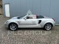 2000 Toyota MR2