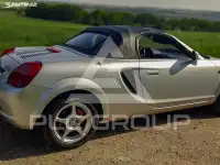 2000 Toyota MR2