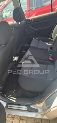 2000 Volkswagen GOLF