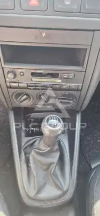 2000 Volkswagen GOLF