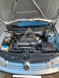2000 Volkswagen GOLF