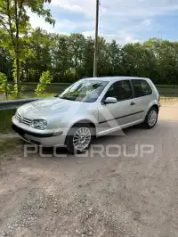 2000 Volkswagen GOLF