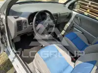 2000 Seat Arona