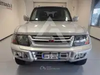2001 Mitsubishi PAJARO