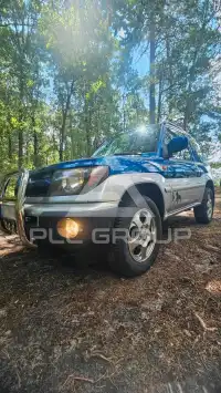 2001 Mitsubishi PAJARO