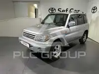 2001 Mitsubishi PAJARO
