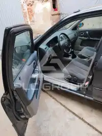 2001 Mazda 323