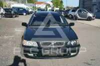2001 Volvo V40