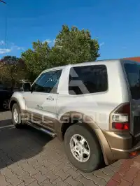 2002 Mitsubishi PAJARO