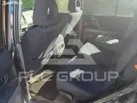 2002 Mitsubishi PAJARO