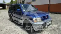 2002 Mitsubishi PAJARO