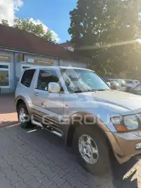 2002 Mitsubishi PAJARO