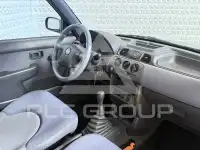 2002 Nissan MICRA