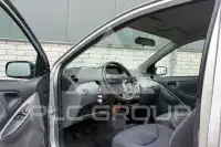 2002 Toyota YARIS